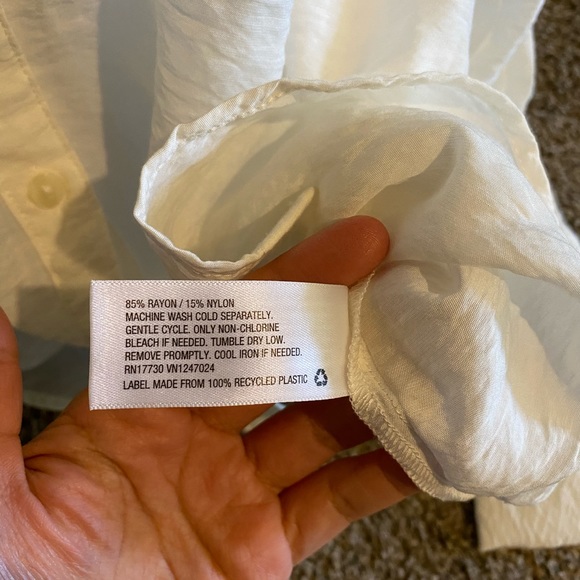 Cream white blouse button top - Picture 7 of 9